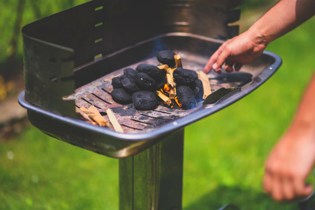 Consider How Much Time You Have to Grill | Charcoal VS Gas Grill: Which Is Right For Your Backyard | barbecue grill recipes