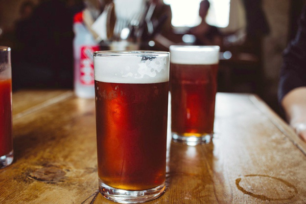 English Bitter Ale | A Guide To The Different Types of Beer | craft beers