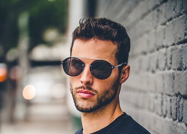 Triangle-shaped Face | The Best Sunglasses For Every Face Shape