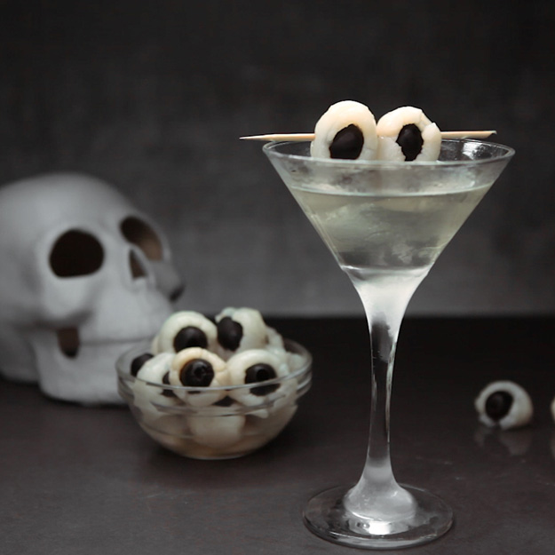 Eyes on You Martini | Halloween Cocktail Recipes