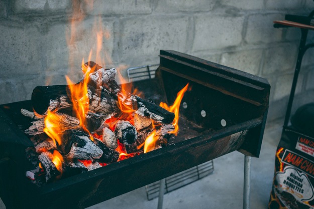 How Do I Grill Steak on a Charcoal Grill? | How Do I Grill Steak on a Charcoal Grill? how to grill steak on gas grill